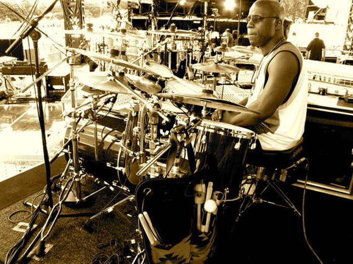Derrick McKenzie: ''El groove es un lenguaje universal, no importa de donde venga''